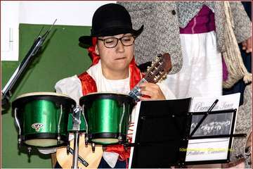 Taror parrandea a La Navidad en La Breña/TA.